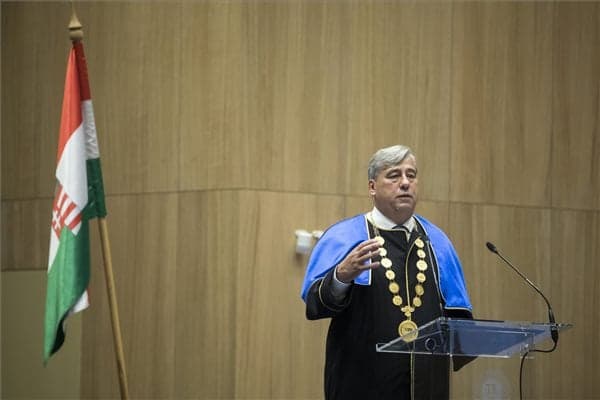 Testnevelési egyetem