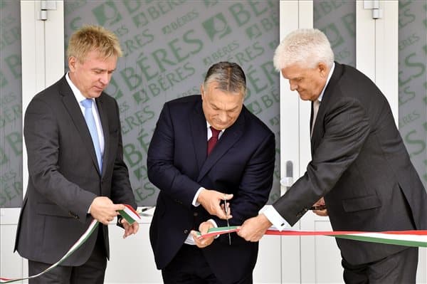 Orbán Viktor Béres átadó/megynitó