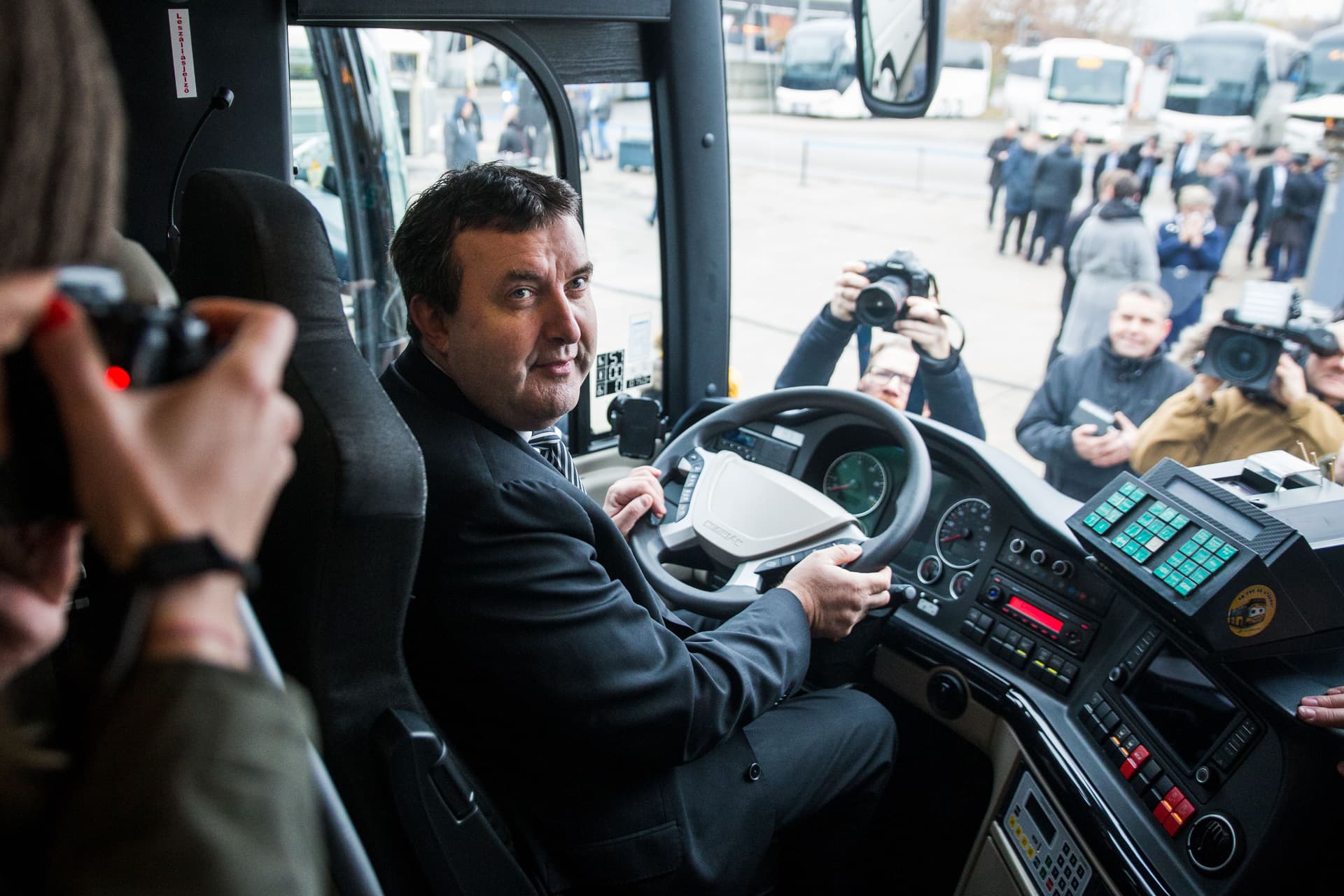 volánbusz palkovics