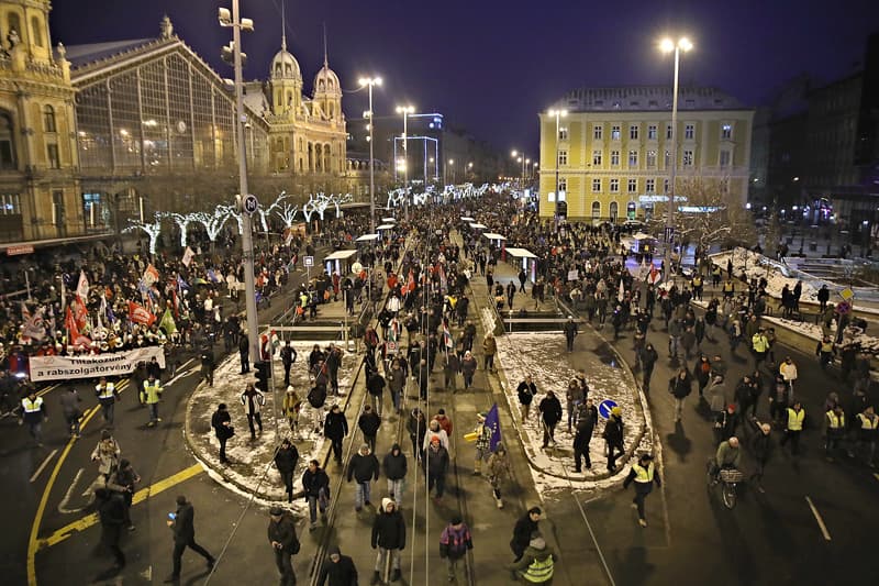 Vasárnapi tüntetés Ficsor Márton képei