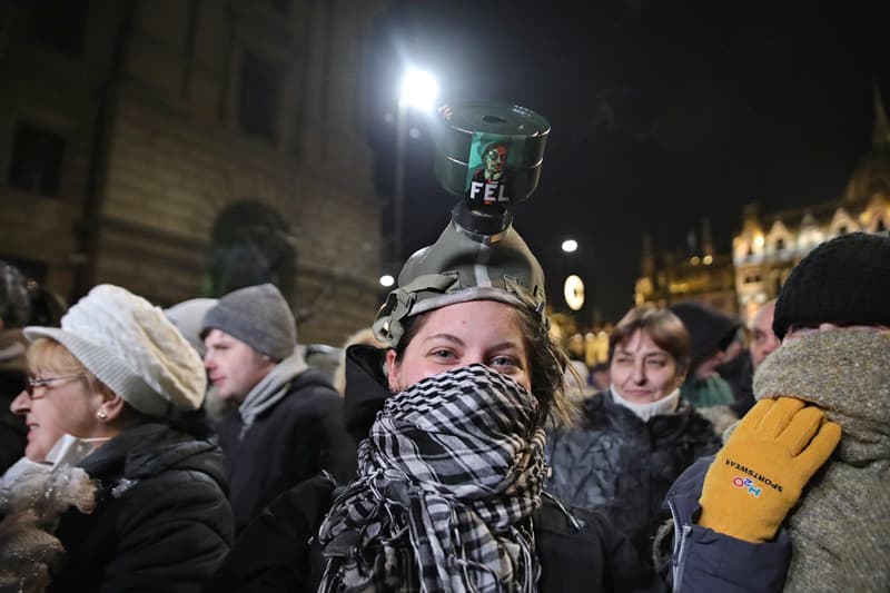 Vasárnapi tüntetés Ficsor Márton képei