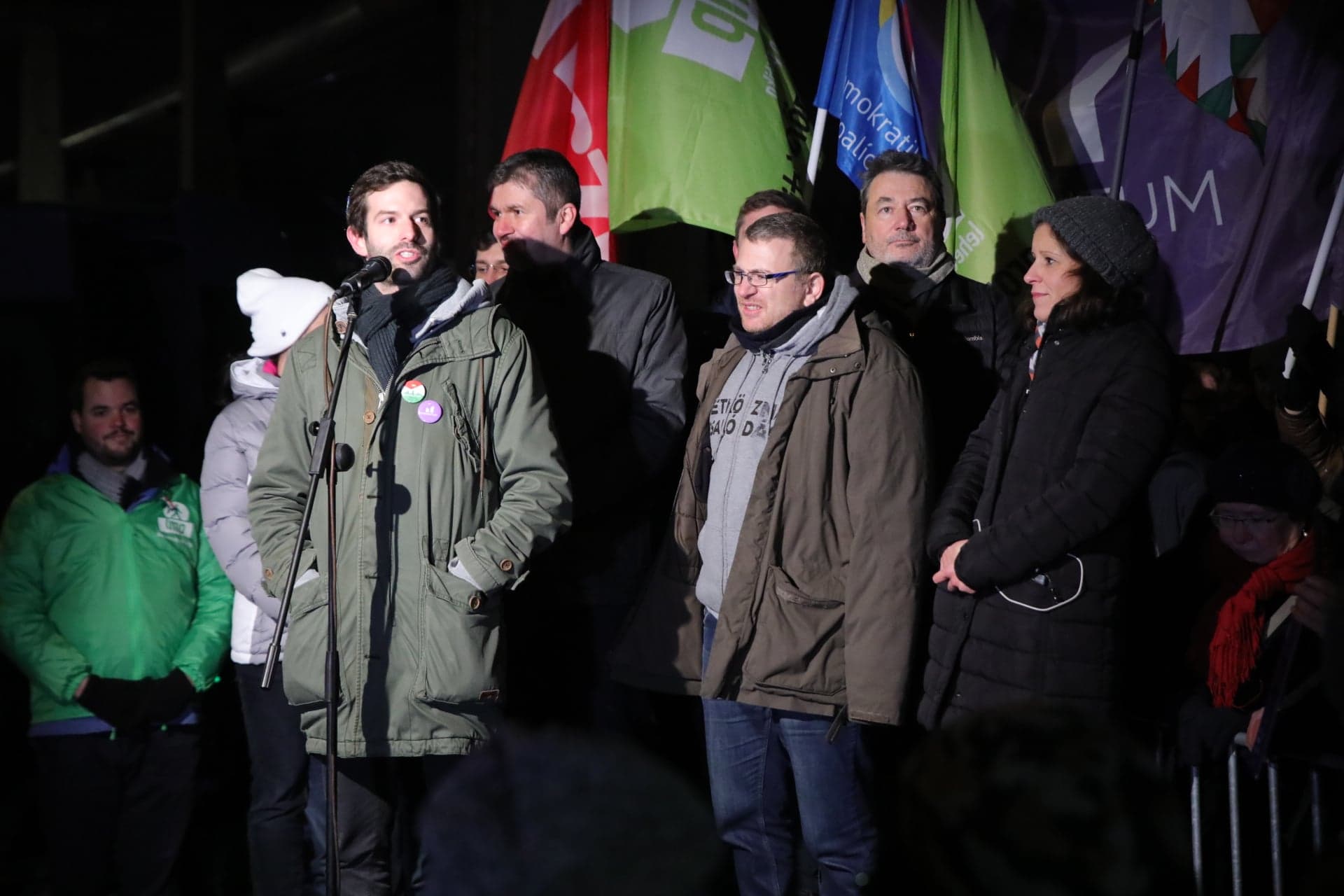 hétfői tüntetés FM