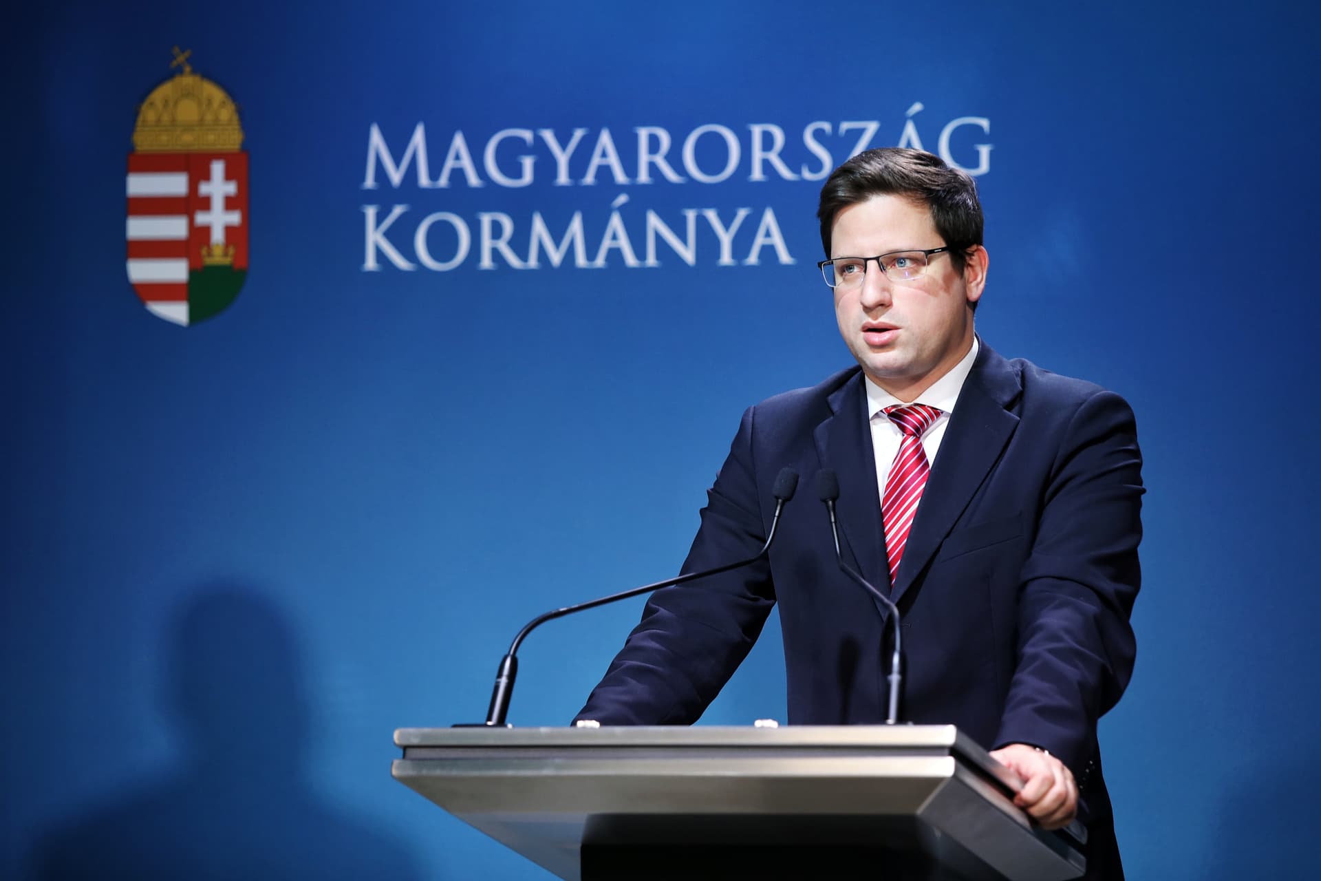 kormányinfó 0208