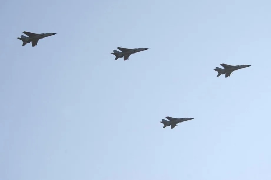 Kínai és orosz katonai repülőgépek hatoltak be Dél-Korea légvédelmi azonosító zónájába