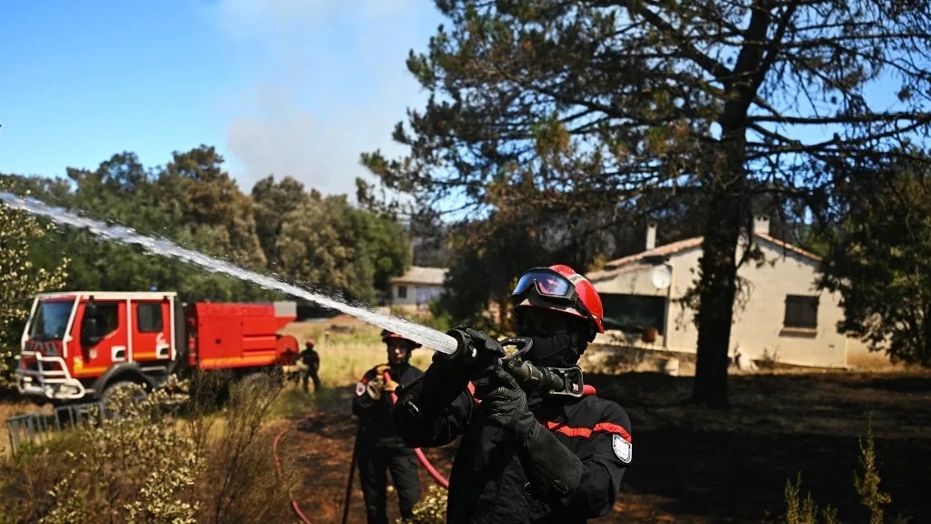 Segítséget kap Portugália és Franciaország