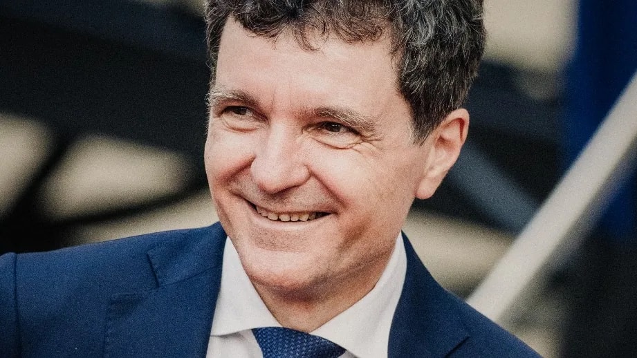 Titkolja Bukarest, mit adtak eddig Kijevnek