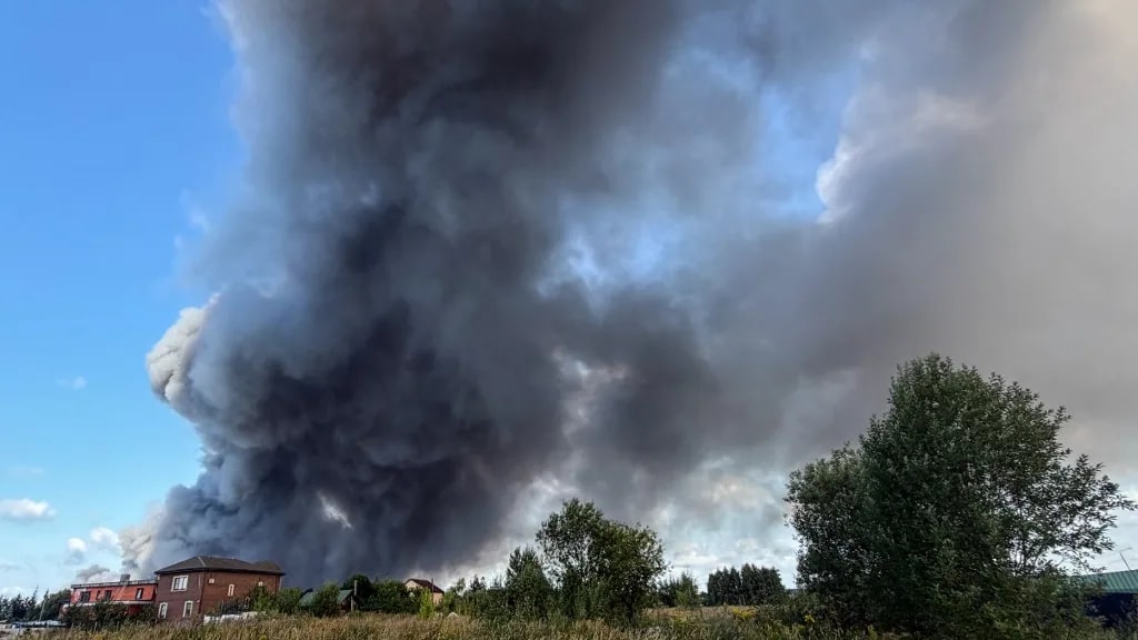 Ukrajna orosz rakétagyárat támadt