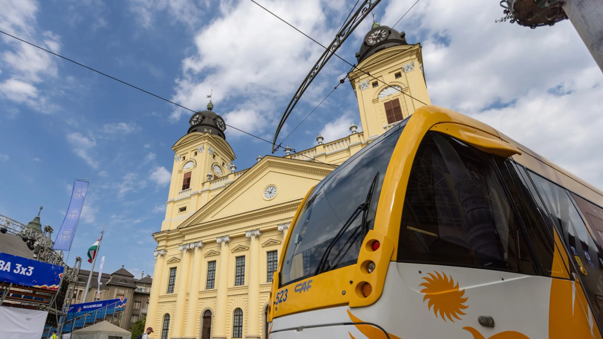Egyeztetést kezdeményez a helyi közlekedés fejlesztéséről a debreceni polgármester