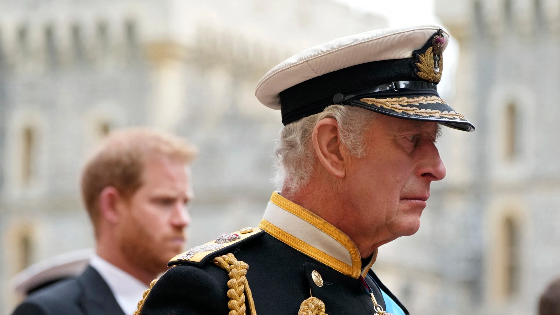 Harry herceg állítólag békülni akar az apjával