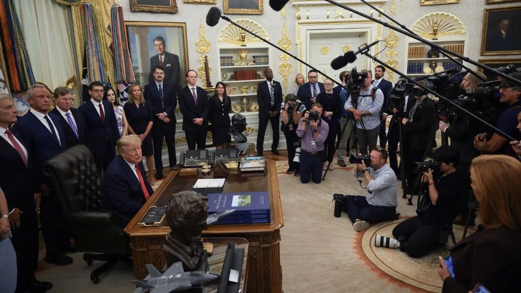 Beperelték Trumpot 