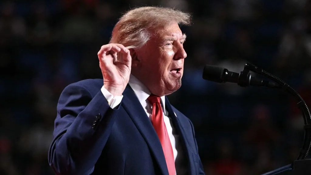 Trump nem támadja Iránt a félidős választásokig