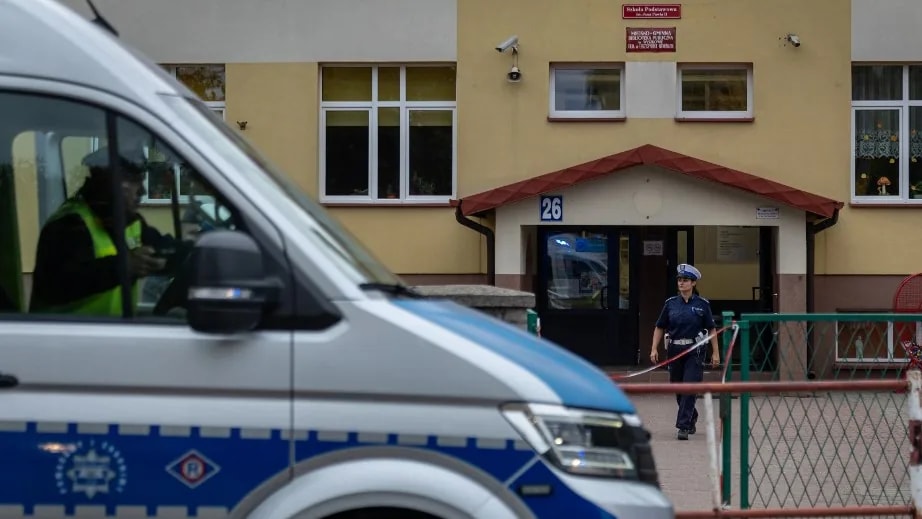 Sorra jönnek a késelések a lengyeleknél