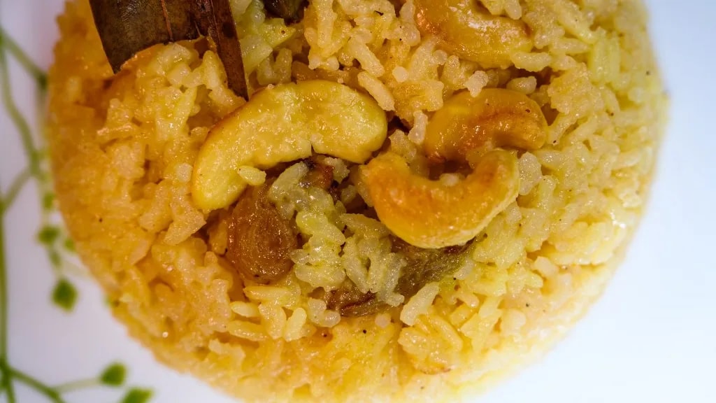 Csigaméreggel kente be kollégája curryjét