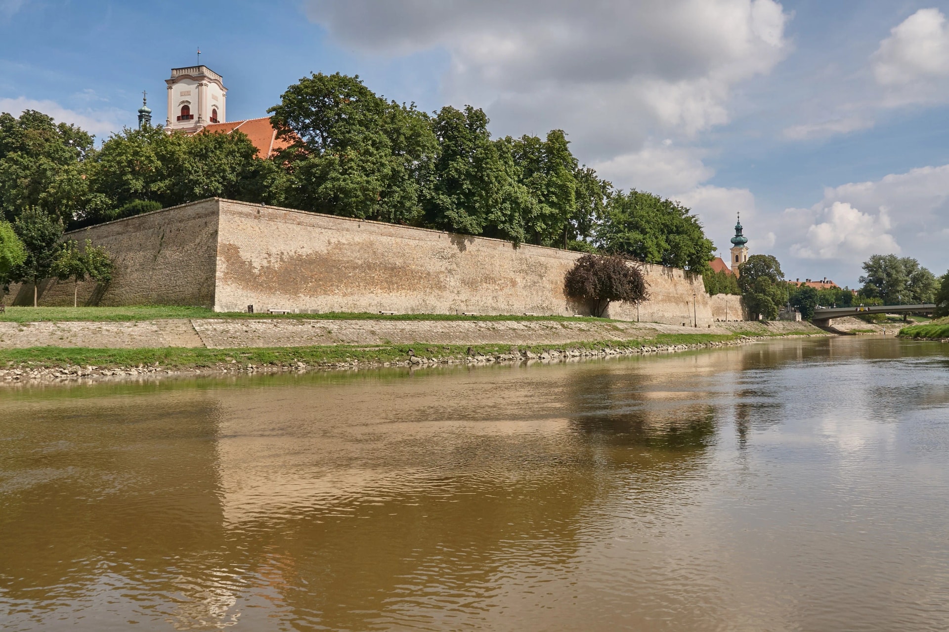 Kilépett a győri Fidesz-KDNP-frakcióból és Csak Győr névvel új frakciót alakított több önkormányzati képviselő