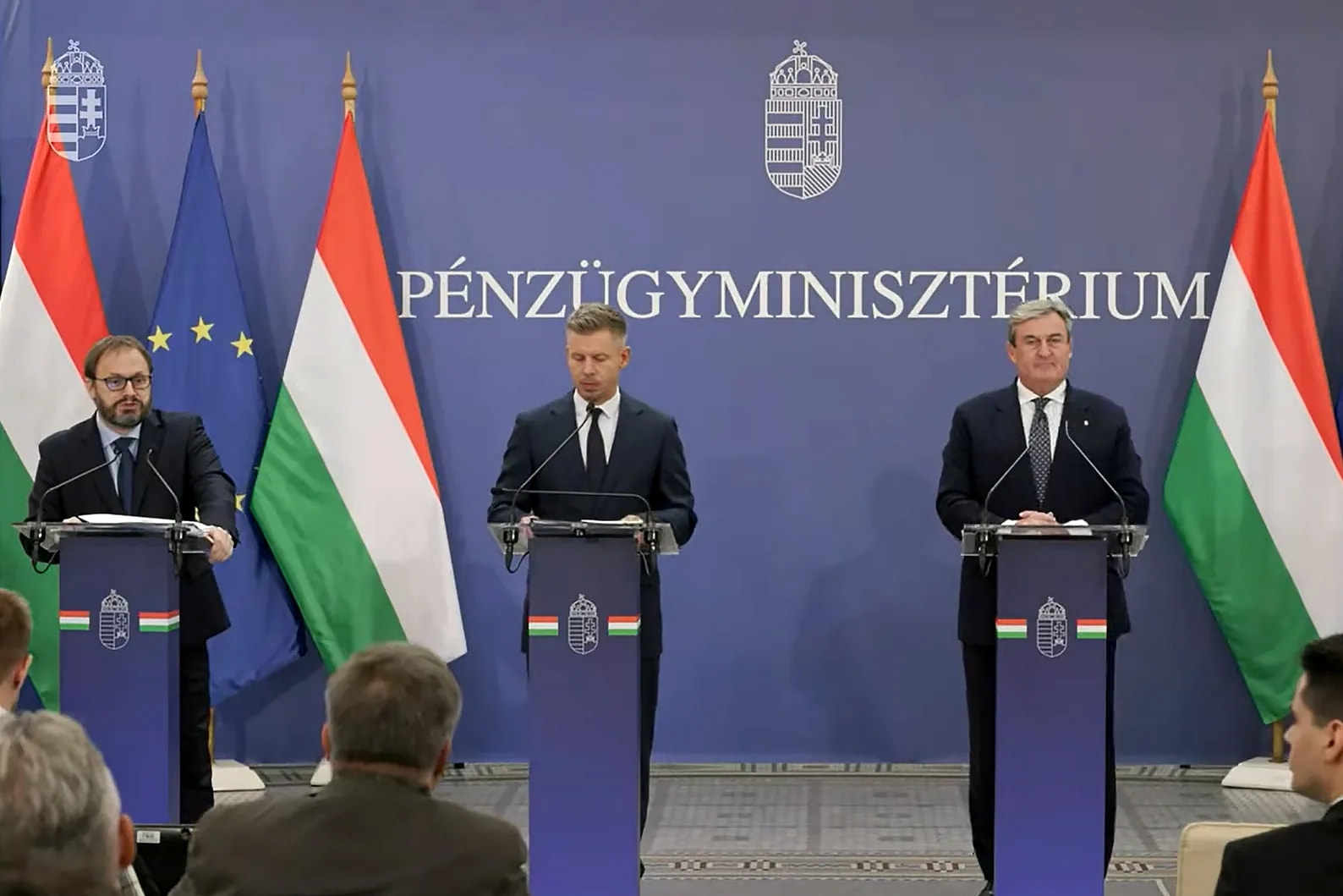 Új támogatásokat jelentett be a kormány