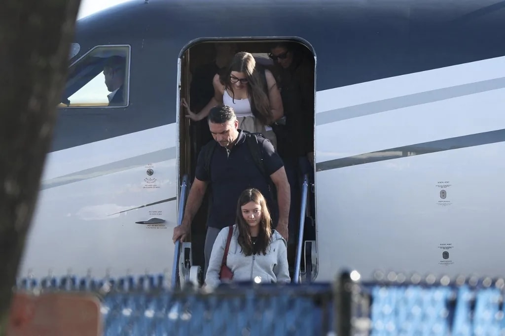 Flavio Bolsonaro kikiáltotta magát Brazília megválasztott elnökének