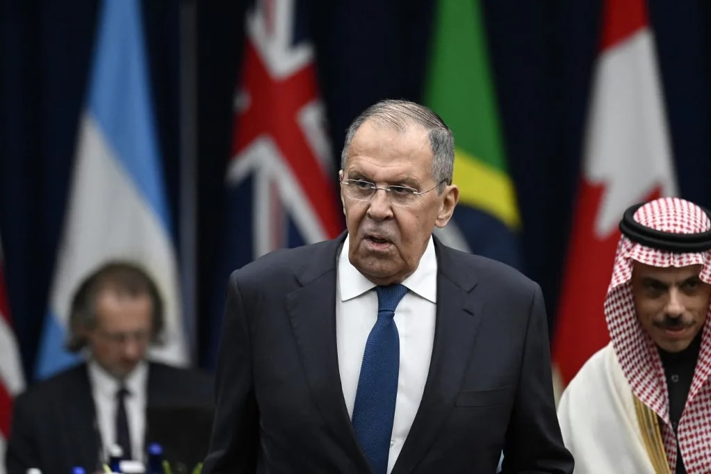 Senki nem akart az orosz külügyminiszterrel fotózkodni az G20 csúcstalálkozón 