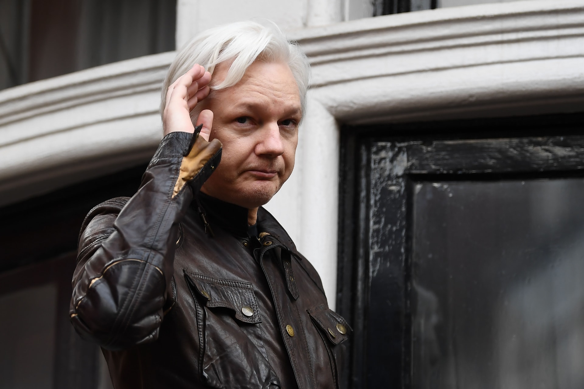 A WikiLeaks-alapító felesége azt állítja, férje meghal, ha kiadják az USA-nak