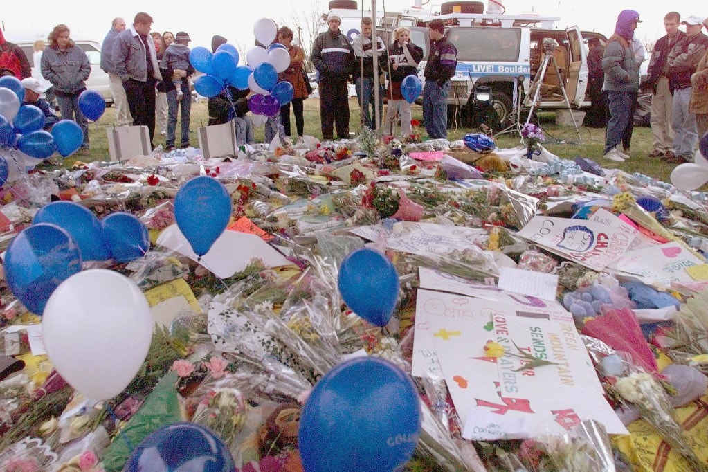 A Columbine-i vérengzés huszadik évfordulójára emlékeztek az Egyesült Államokban