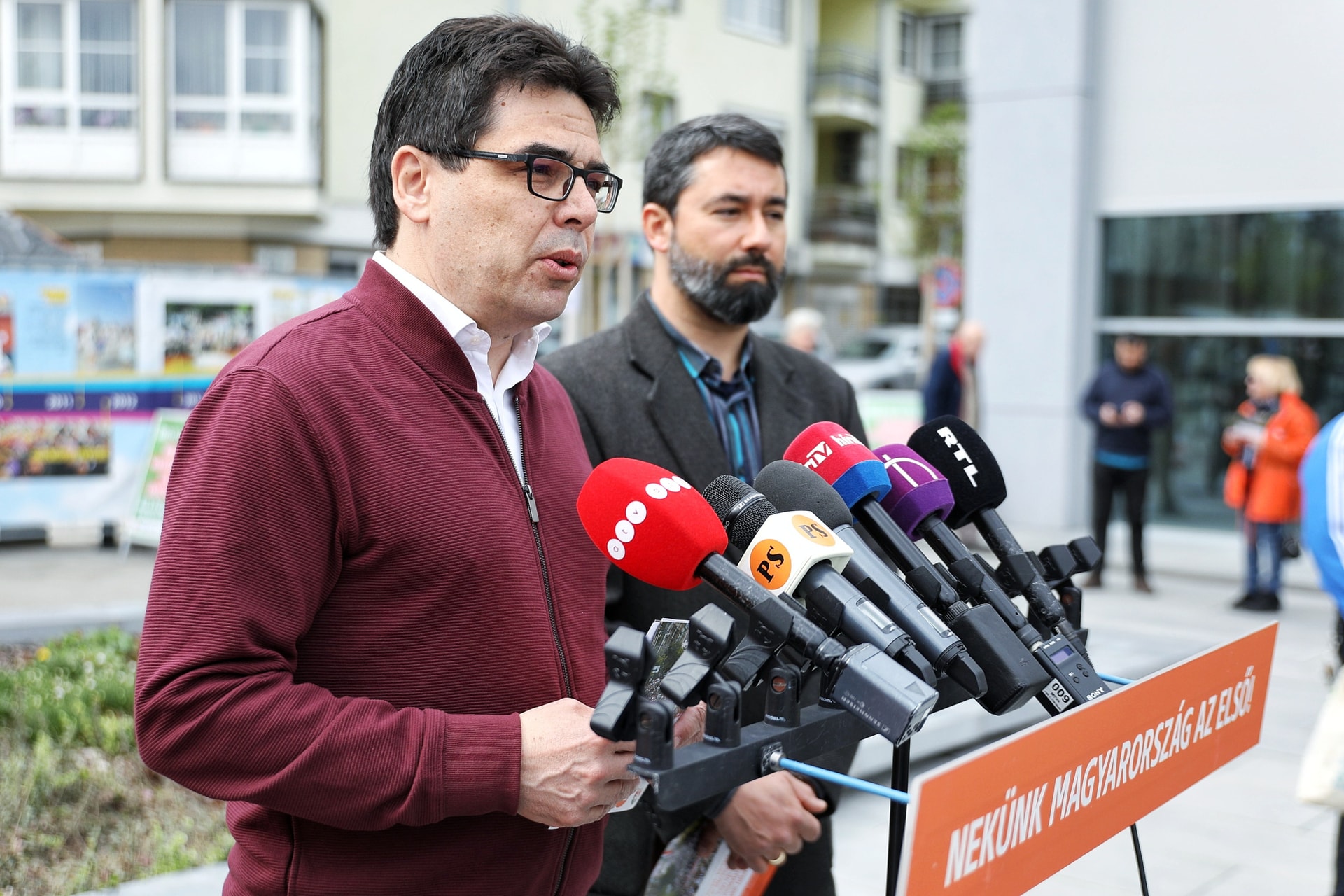 Elkezdte gyűjteni az aláírásokat a Fidesz az EP-választásra