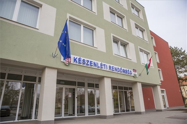 Átadták a Készenléti Rendőrség új kaposvári épületét