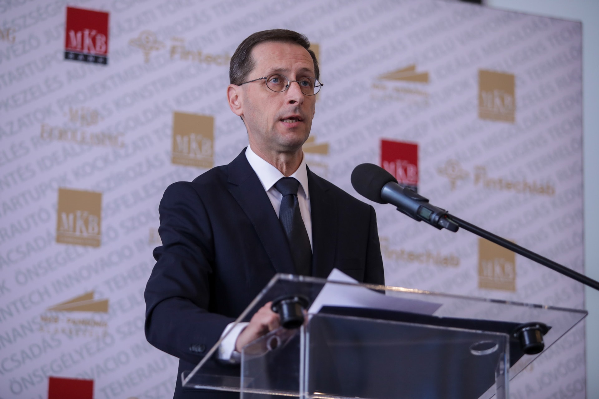Varga: A magyar gazdaság teljesítménye a bankszektornak is bővülő lehetőségeket kínál
