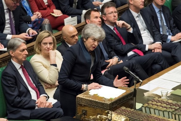 Június elején az alsóház elé terjeszti a brit kormány a Brexit-törvénytervezetet
