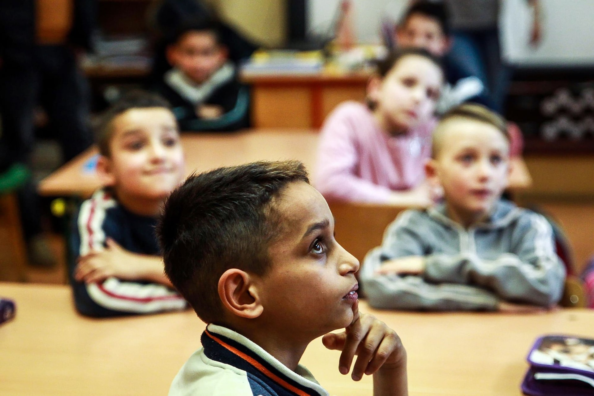 Kilencszázmilliós program a Kárpát-medencei roma közösségek felzárkózásáért