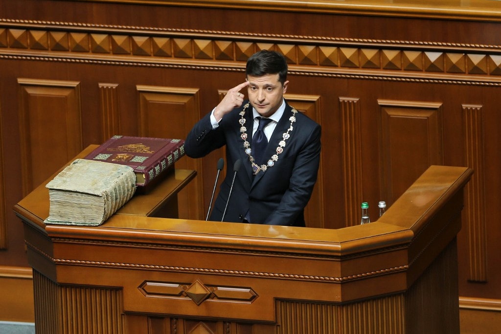Letette az elnöki esküt az új ukrán elnök, és bejelentette a parlament feloszlatását