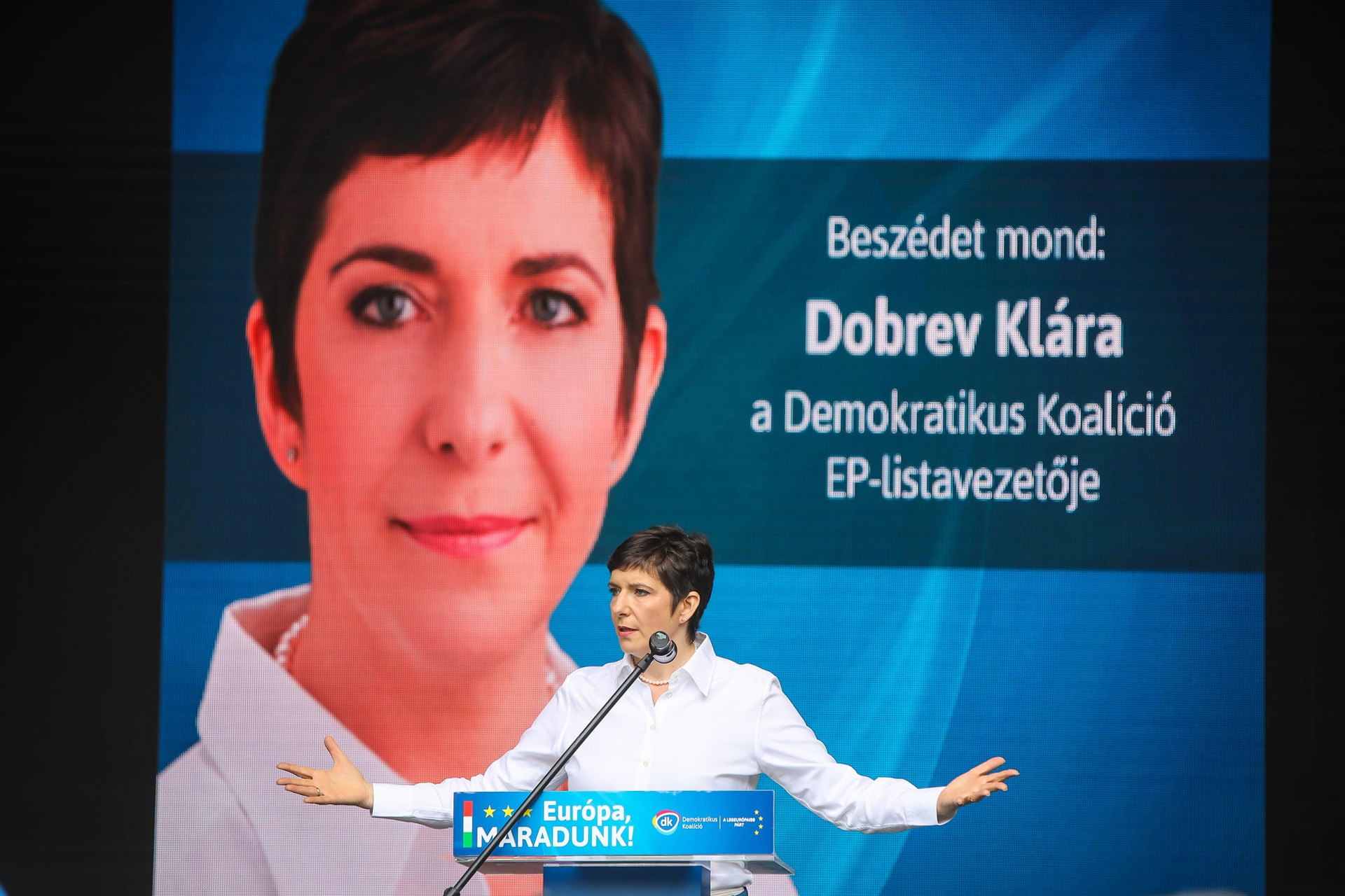 Fidesz: A bevándorláspártiak tönkreteszik Európát