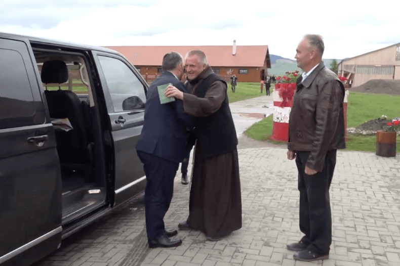 Orbán Viktor meglátogatta Böjte Csabát