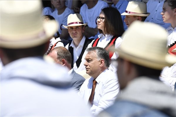 Orbán: Bátran kihúzhatjuk magunkat, megmaradtunk!