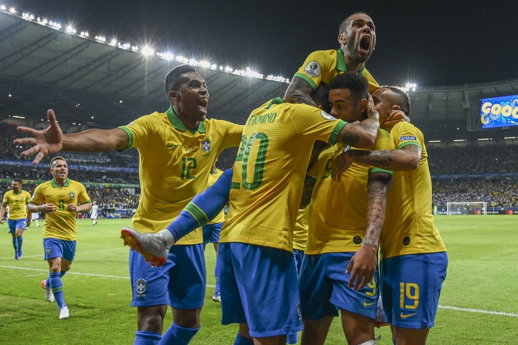 Messi csak kapufáig jutott, Brazília döntős a Copa Americán
