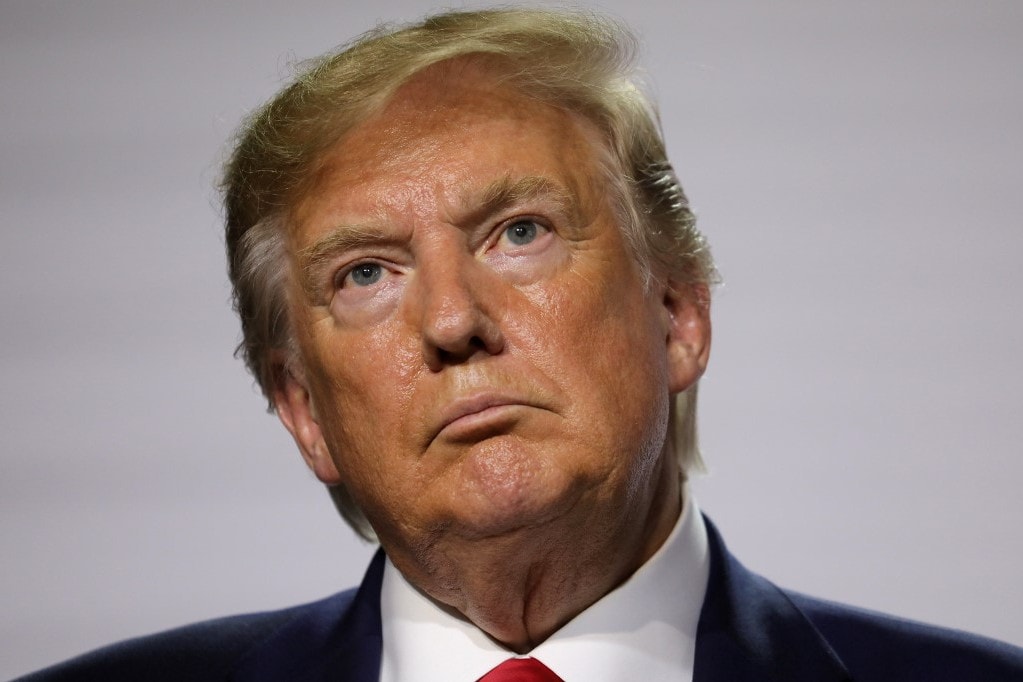 Donald Trump újabb szankciókat jelentette be Irán ellen