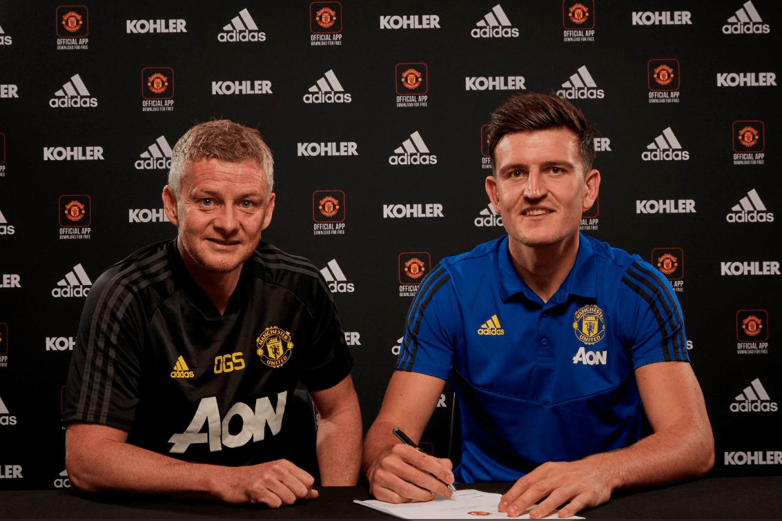 Harry Maguire rekordösszegért a Manchester Unitedben folytatja