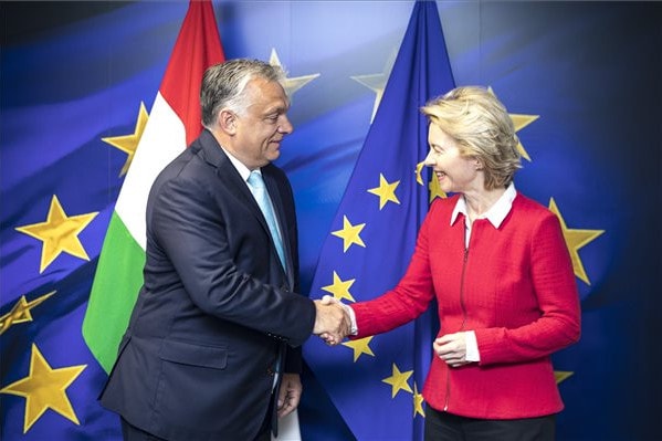 Az ellenzék megint nem tudja elvégezni a házi feladatot