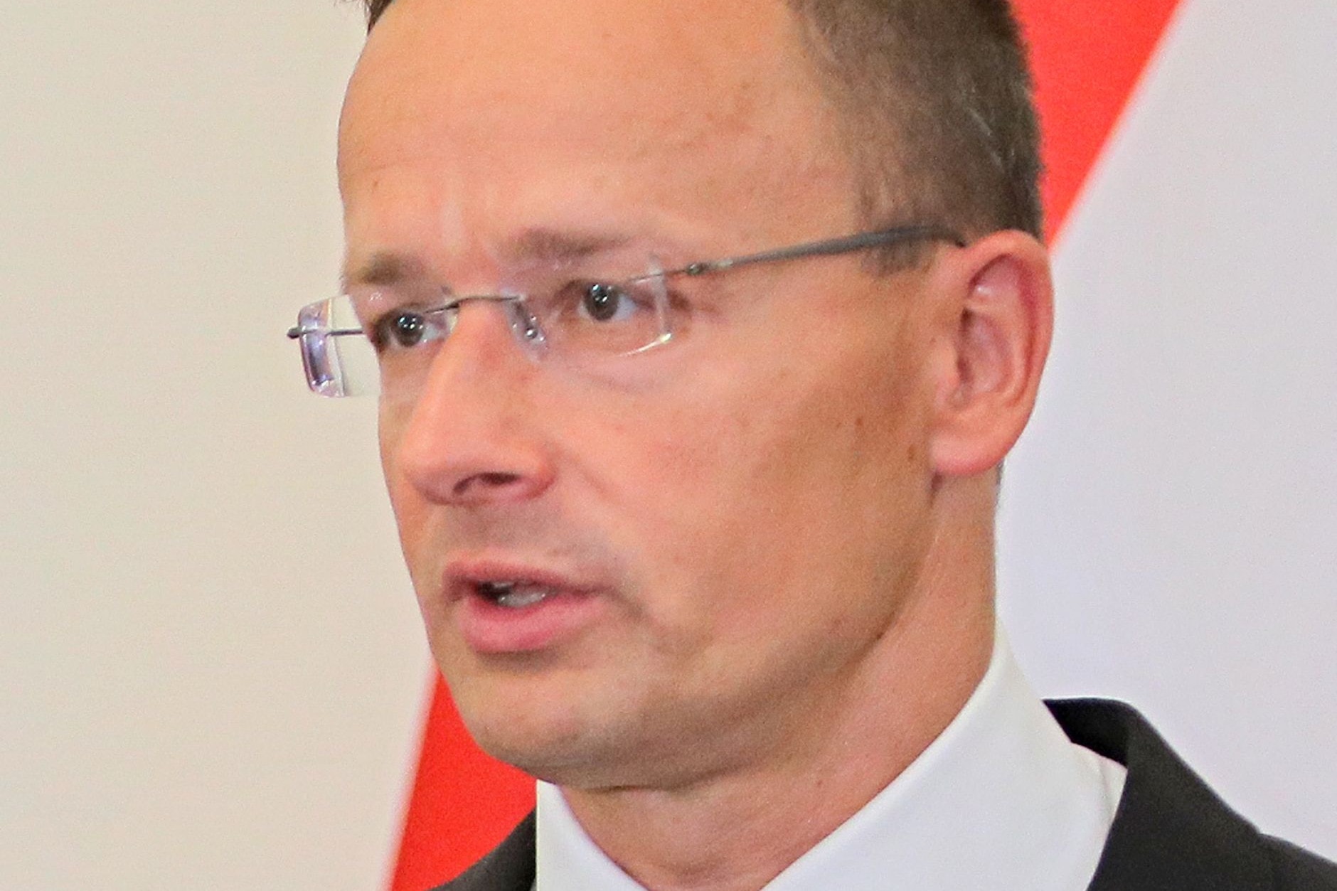 Szijjártó: Első a családok támogatása