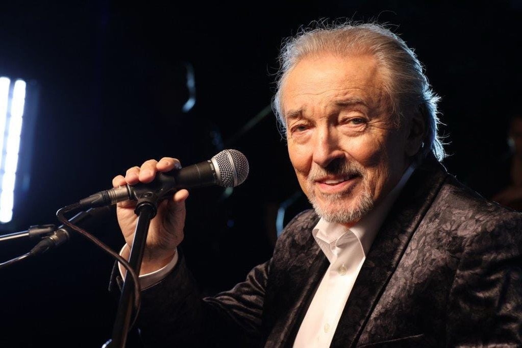 Meghalt Karel Gott