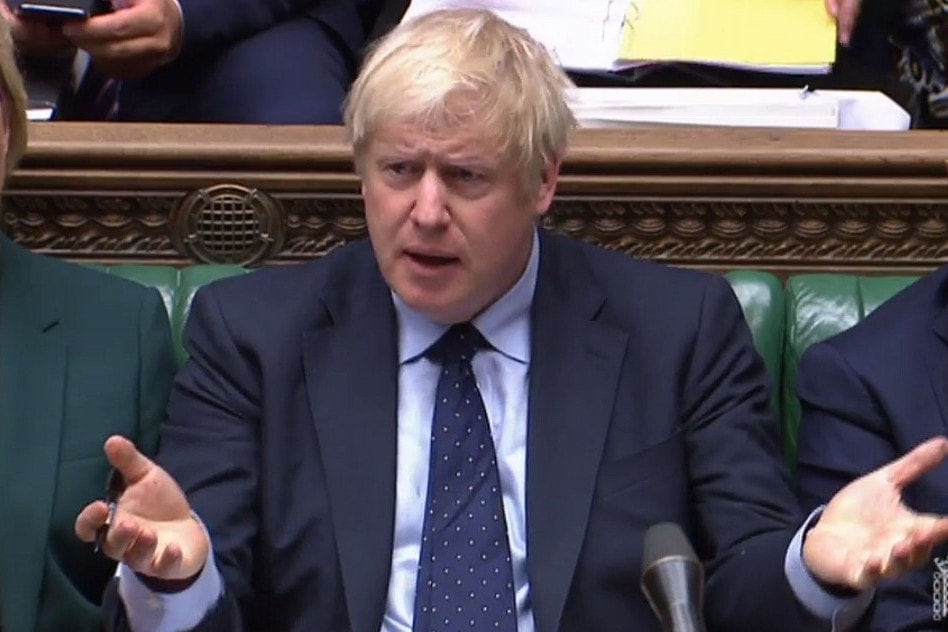 Boris Johnson pártja elvesztette többségét a brit parlament alsóházában