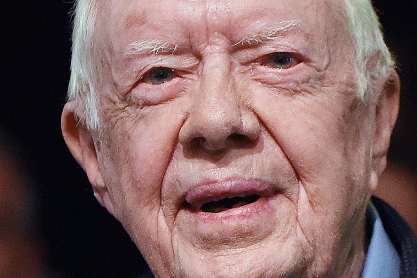 Elesett Jimmy Carter, kórházban ápolják