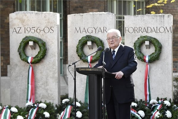 Boross Péter: 1956 a magyar megmaradás titka