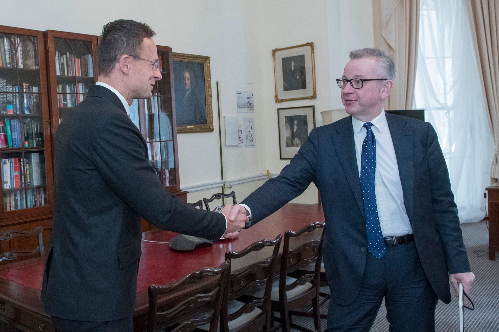 Szijjártó Péter: Boris Johnson a népakaratot igyekszik végrehajtani