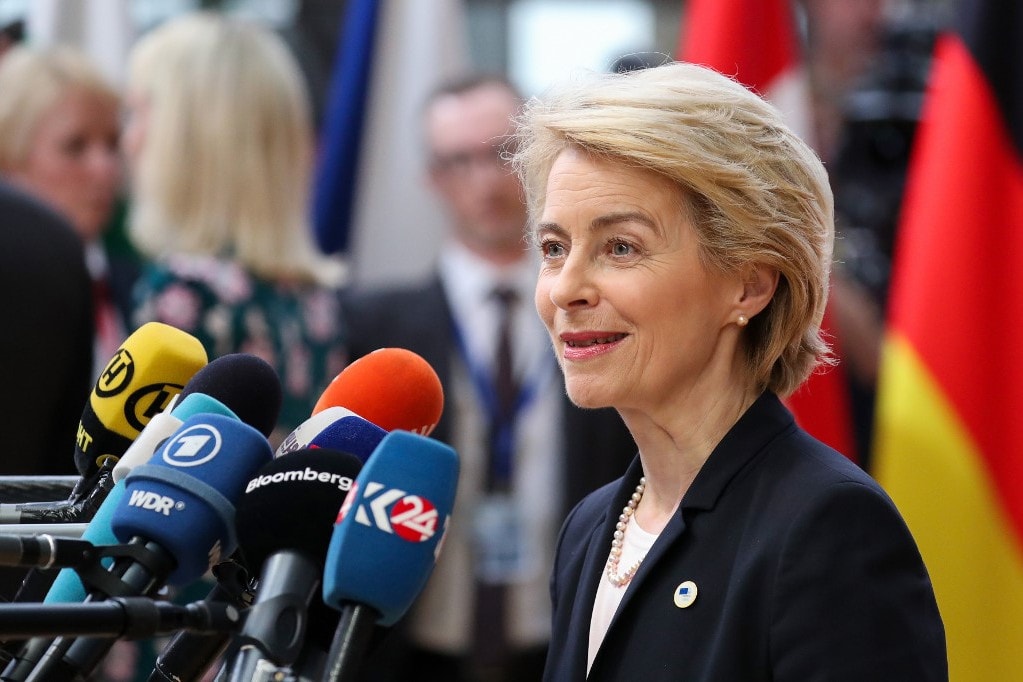 Ursula von der Leyen hivatalosan is biztosnak jelölte Várhelyi Olivért