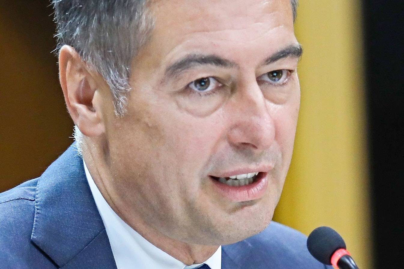 Horváth Csaba meghátrált a zuglói parkolási ügyben