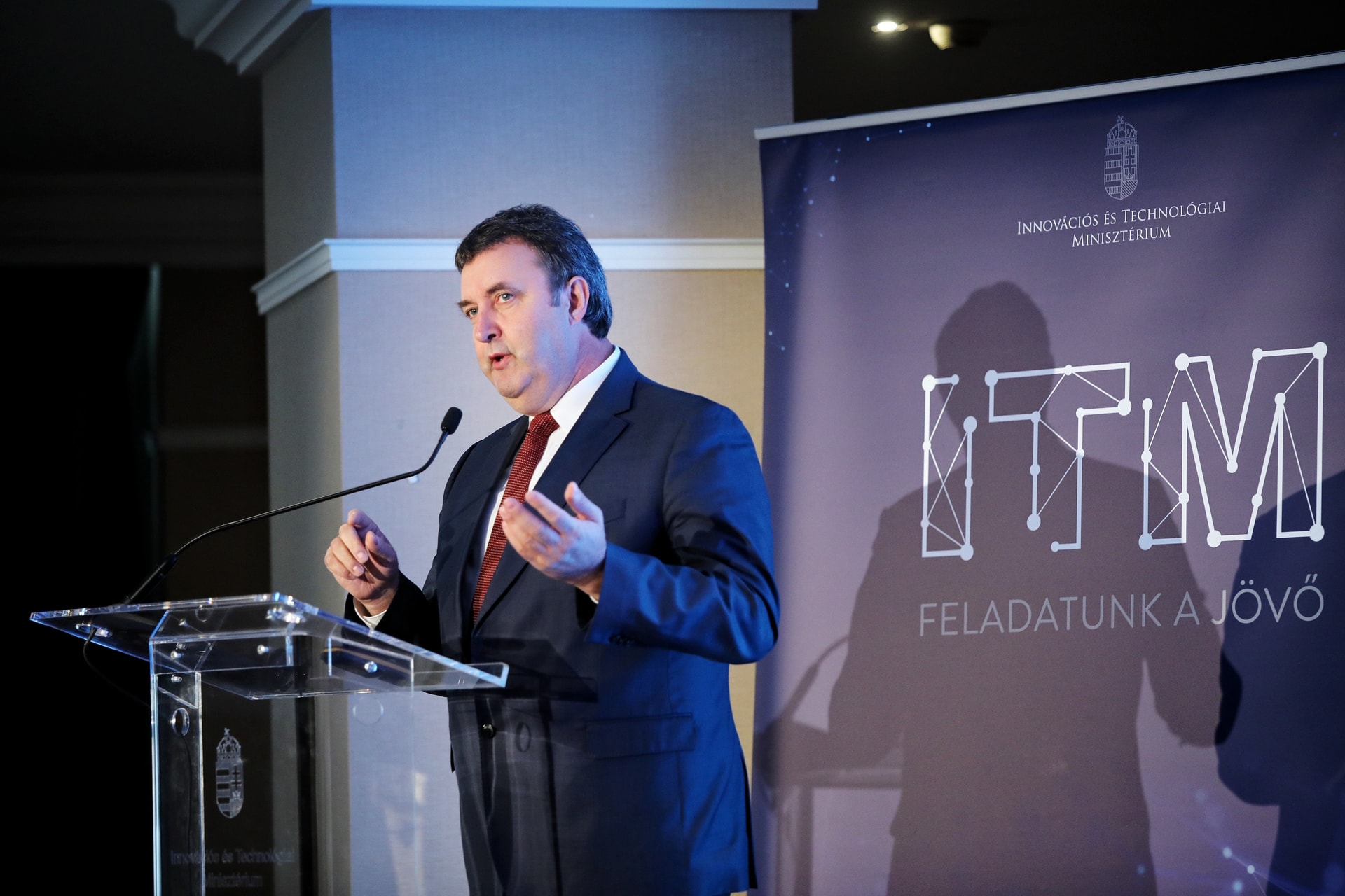 Palkovics László: Nemzetközi piacra segítjük a magyar kis- és középvállalkozásokat