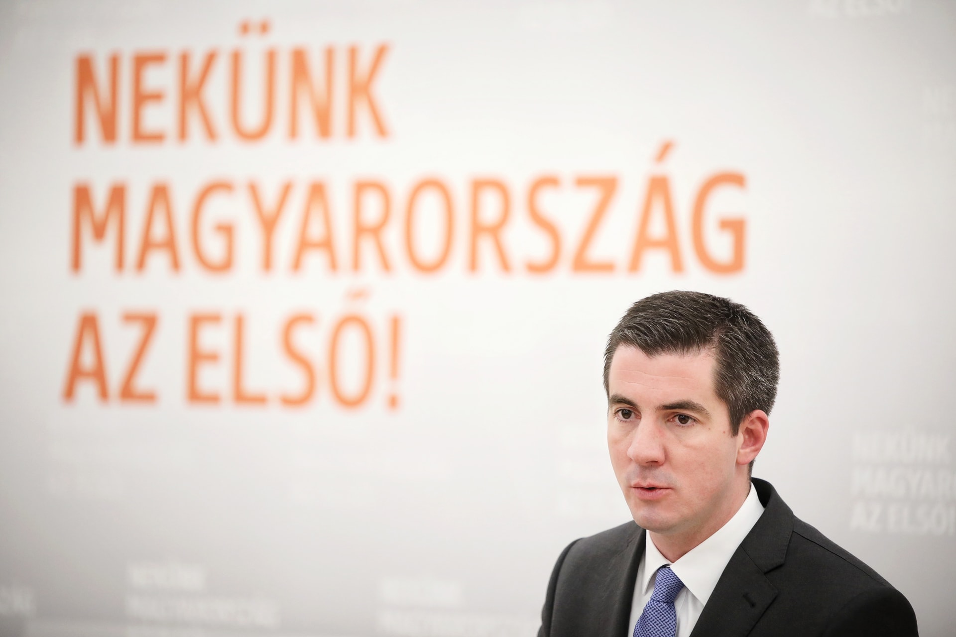 Kocsis: A parlamentben nincs helye az ocsmány beszédnek