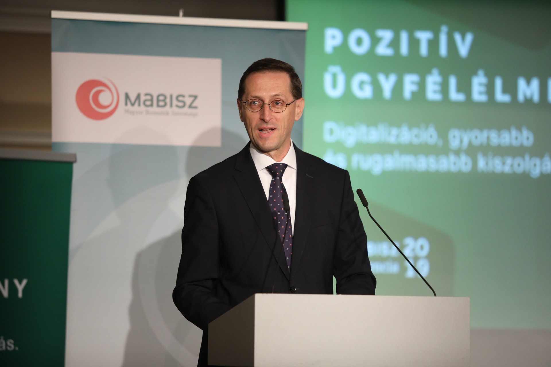 Varga Mihály: A magyar gazdaság segíti a biztosítási szektor fejlődését