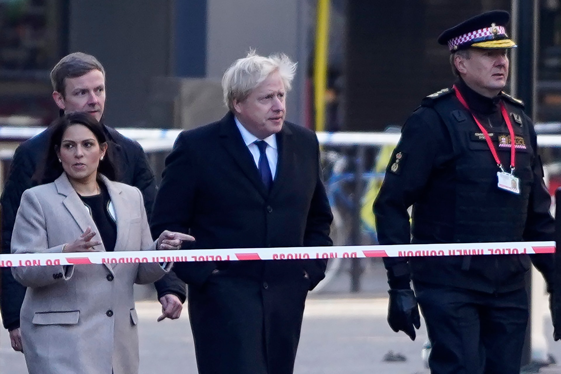 A brit kormány sürgősséggel felülvizsgálja a szabadlábra helyezés szabályozását