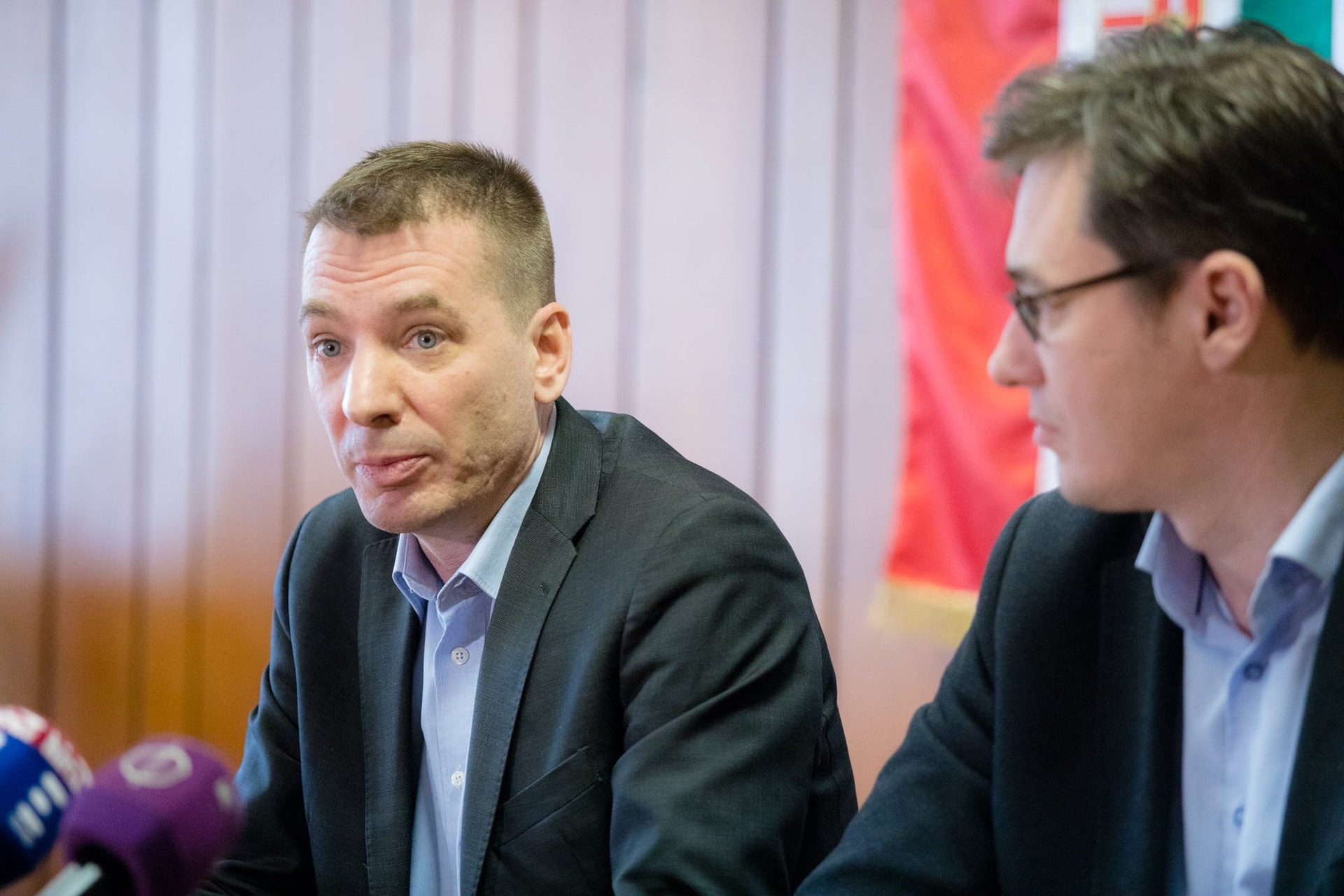 Vírustagadó álorvost népszerűsít viccelődve Jávor Benedek