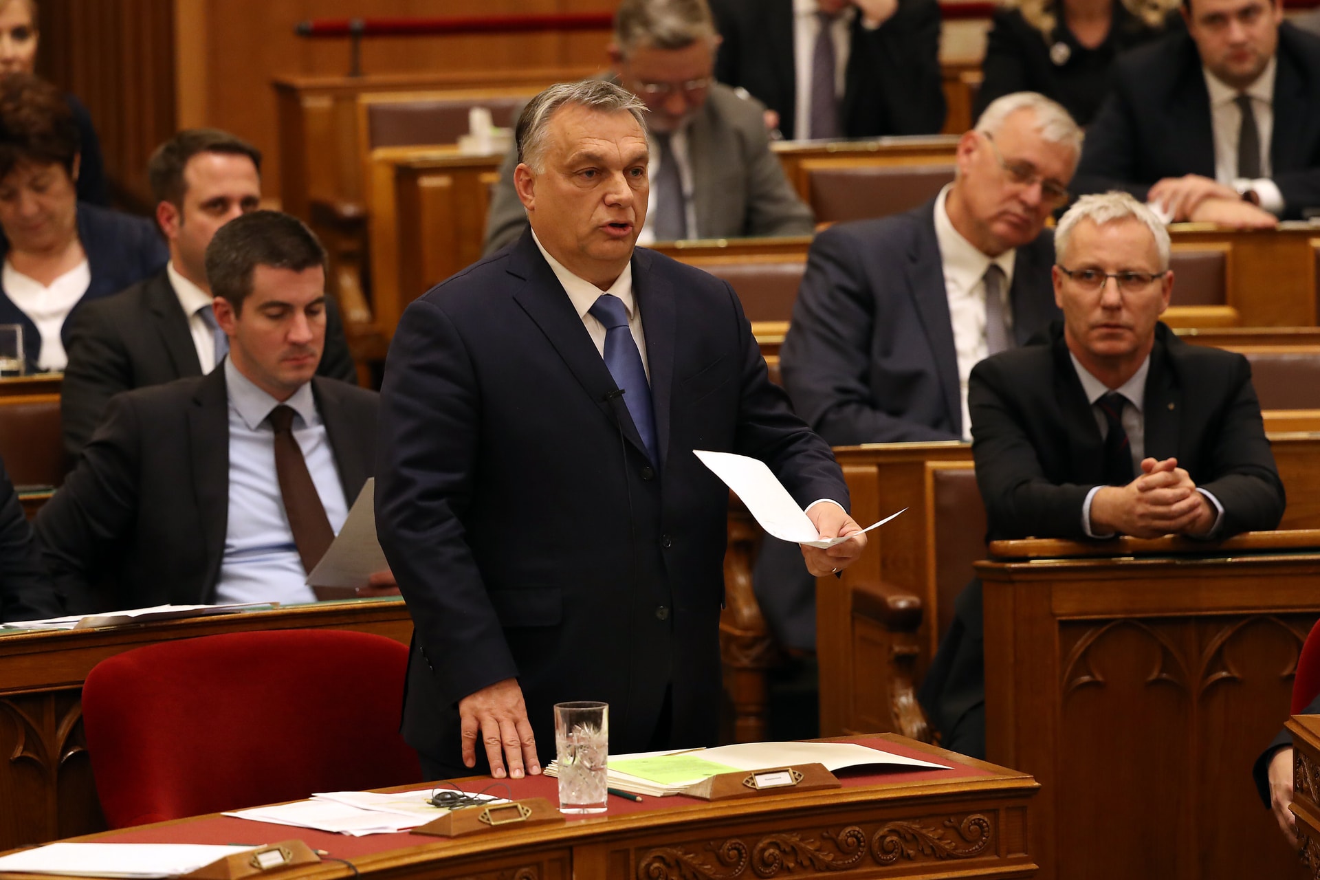 XXI. Század: Nem igazak a liberális kritikák